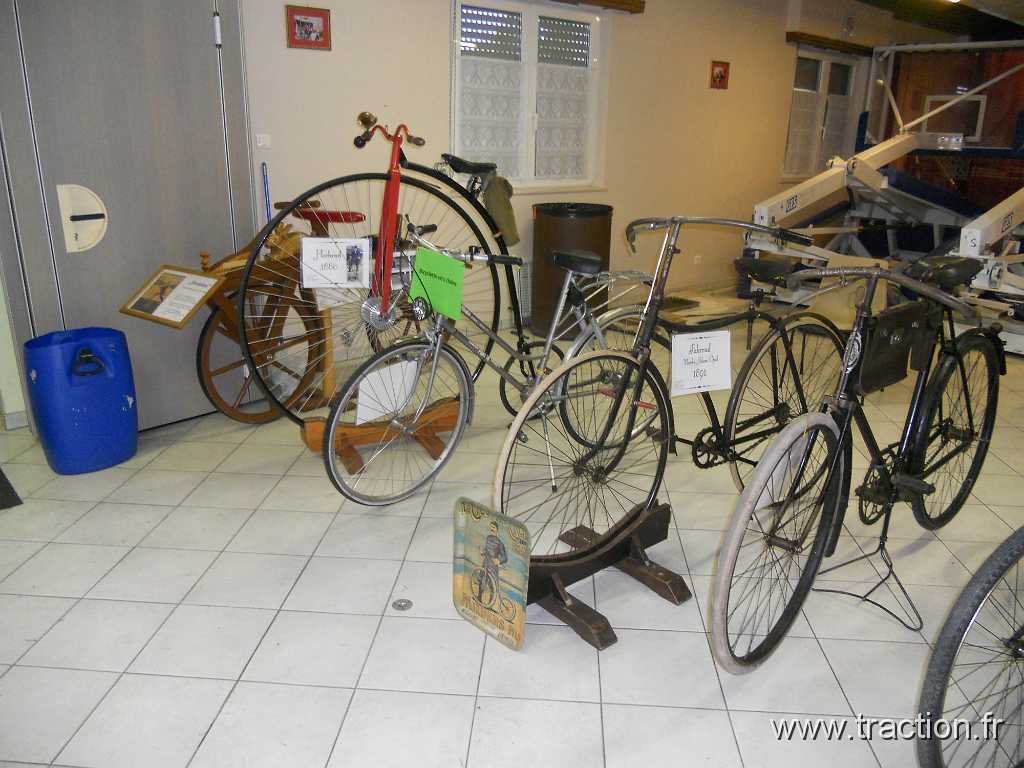 2013_Rustenhart (9).JPG - 06/10/2013 - 68740 RUSTENHART 33ème Randonnée Internationale des Vendanges - Grand-bi, vélocipèdes et draisienne